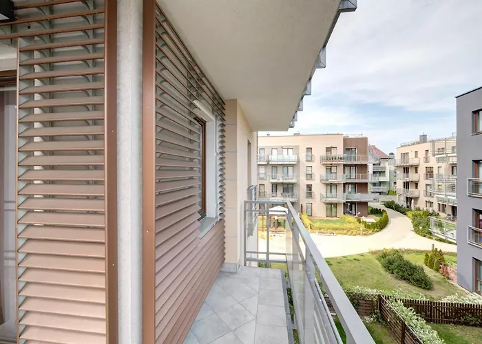 Baltic Pearl By Renters *